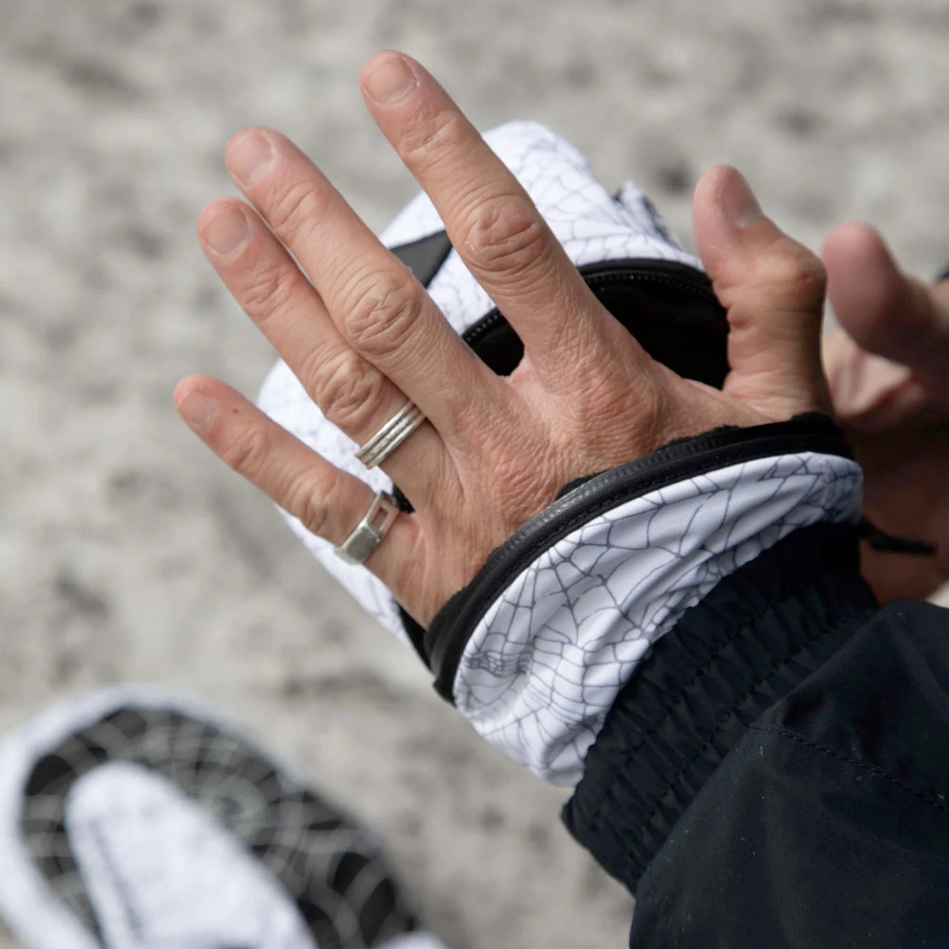 deathgrip ghoul mitts